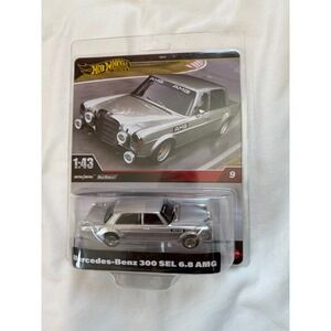 Hot Wheels Premium 1:43 Mercedes Benz 300 SEL 6.8 AMG Silver Metal Real Riders